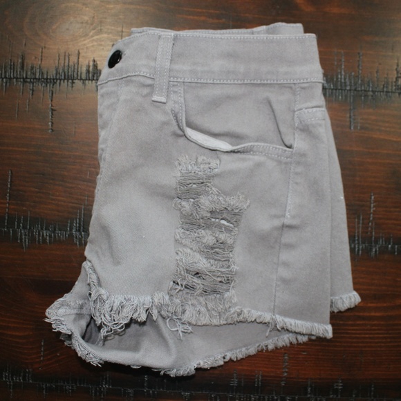 O2 Denim High Rise Gray Jean Shorts - Picture 13 of 14